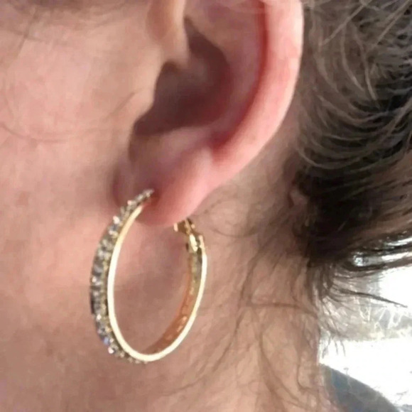 18k Gold Plated AAA Cubic Zirconia Hoops NWT - Picture 4 of 6